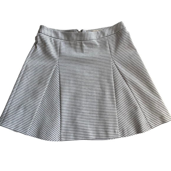 Michael Michael Kors Women’s size 2 Gray Striped A-Line Flare Mini Skirt - Picture 1 of 9